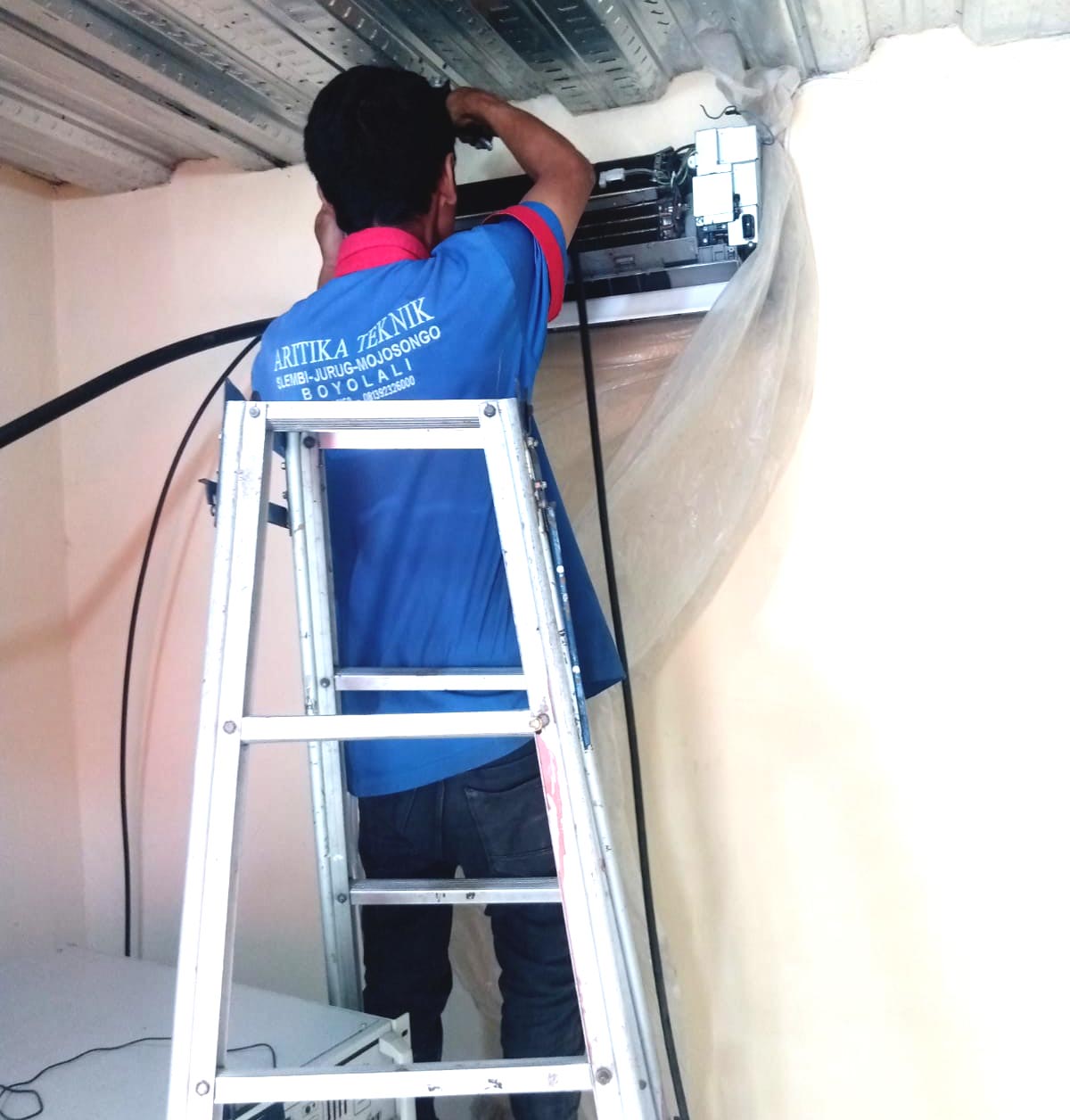 Tentang ARITIKA TEKNIK